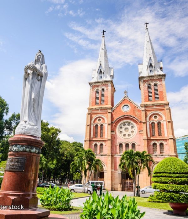 vietnam - norte dame cathredal saigon